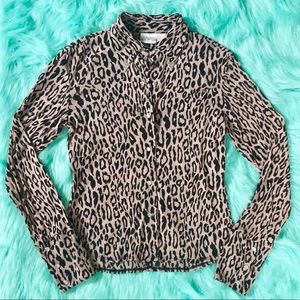 Newport News Jeanology Button Down Blouse